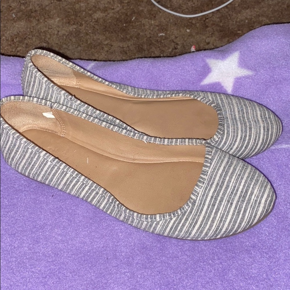 Shoes - Picture 3 of 3